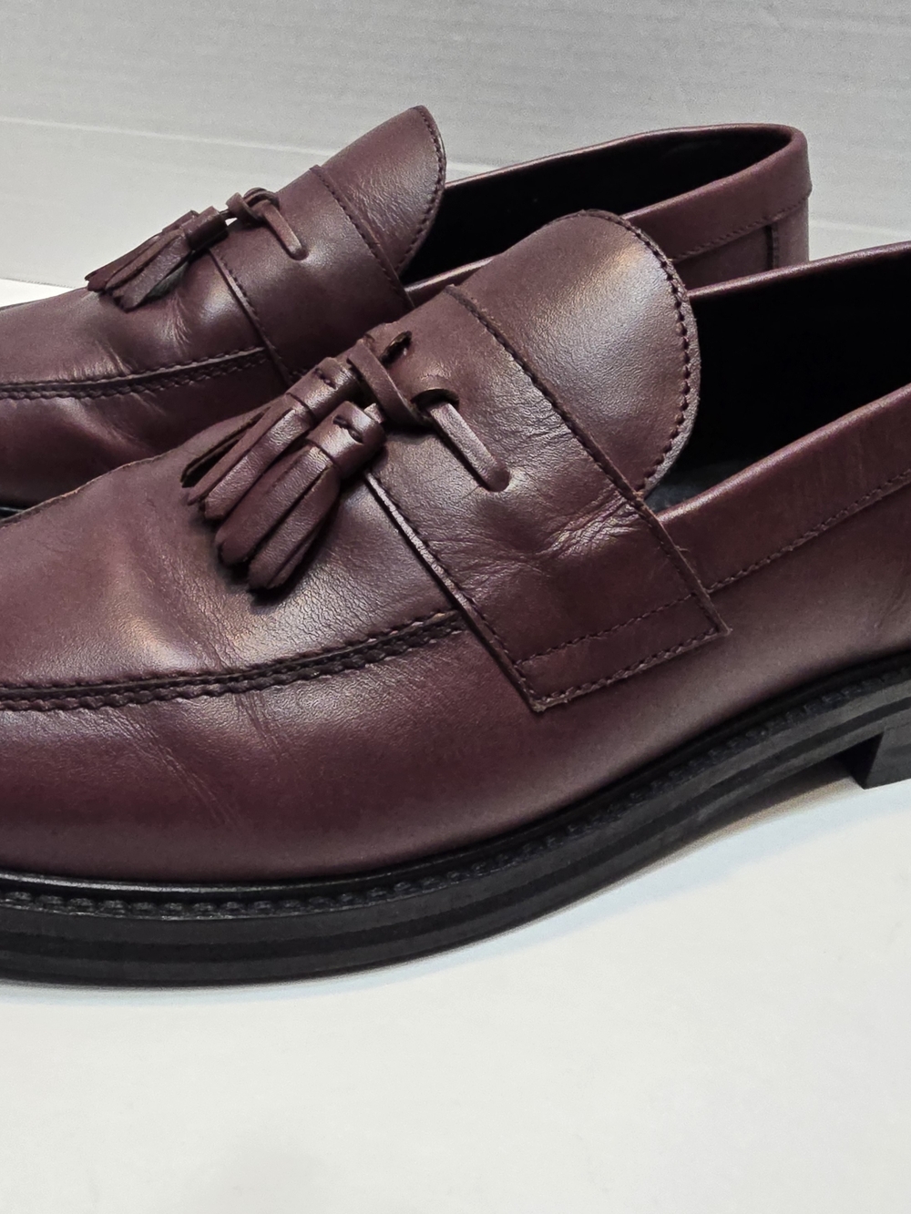 Urban Outfitters Men's Tassel Loafers - Burgundy
